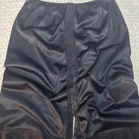 Vintage unbranded black satin - Picture 6 of 6